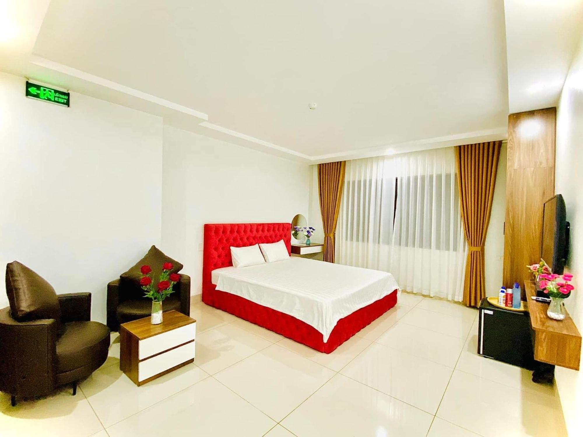 Ruby Hotel - Gan Trung Tam Khao Thi Dhtn Thái Nguyên エクステリア 写真
